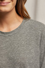 Load image into Gallery viewer, Axel crew Long Sleeve Tee - Heather Grey