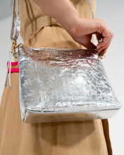 Load image into Gallery viewer, Alexis Crossbody - Silver Crinkle