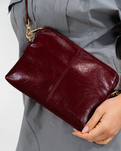 Load image into Gallery viewer, Bowery Wallet - Burgundy Crinkle