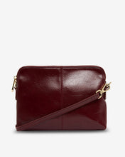 Load image into Gallery viewer, Bowery Wallet - Burgundy Crinkle
