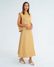 Load image into Gallery viewer, Clare Vest - Camel