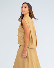 Load image into Gallery viewer, Clare Vest - Camel