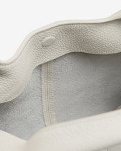 Load image into Gallery viewer, Emery Tote - Chalk