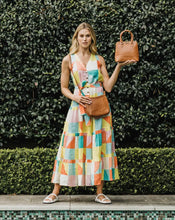 Load image into Gallery viewer, Fairfax Top Grip Bag - Tan Pebble