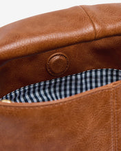 Load image into Gallery viewer, Linton Crossbody Large - Tan Pebble