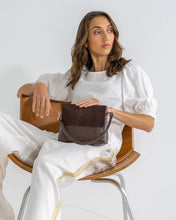 Load image into Gallery viewer, Mini Amber - Chocolate