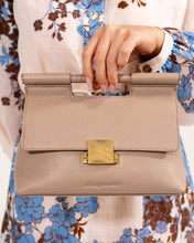 Load image into Gallery viewer, Payton Handbag - Fawn