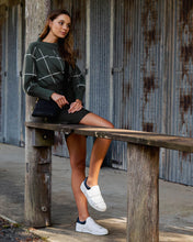 Load image into Gallery viewer, Mini Soho Crossbody - Black Oyster