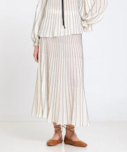Load image into Gallery viewer, Midi Radial Skirt - Cream / Black 160602