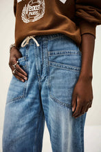 Load image into Gallery viewer, Mima Flare Jeans - Bluejeans