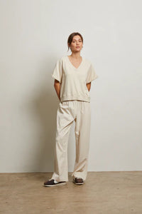 Briggs V-Neck SS Sweatshirt - Ecru