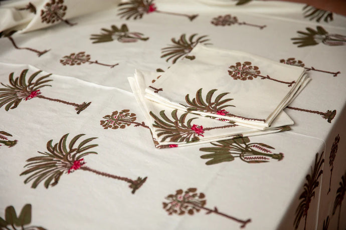 Los Cabos Table Cloth - White Hibiscus