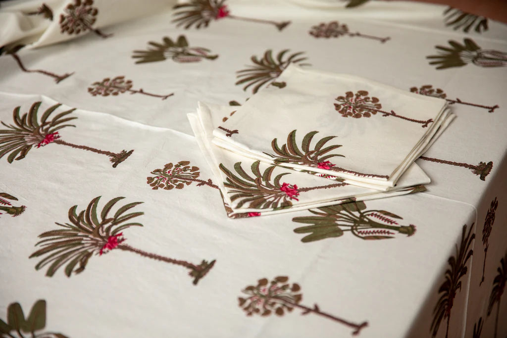 Los Cabos Table Cloth - White Hibiscus