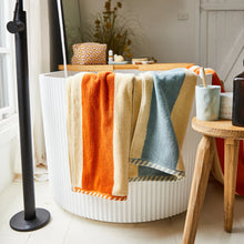 Load image into Gallery viewer, Didcot Hand Towel - Cloud