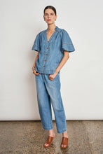 Load image into Gallery viewer, Magnify Top - Mid Wash Denim