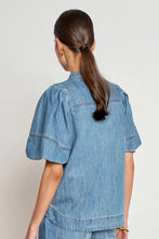 Load image into Gallery viewer, Magnify Top - Mid Wash Denim