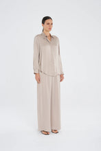 Load image into Gallery viewer, Soft Shirt - Champagne