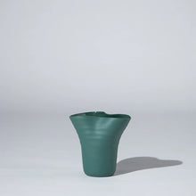 Load image into Gallery viewer, Cloud Sunday Vase - Medium Moss