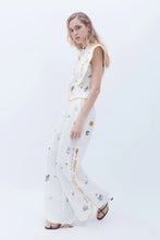 Load image into Gallery viewer, Vacay All Day Scallop Tie Top- Pearl