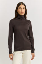 Load image into Gallery viewer, Turtle Neck Merino Tee - Date