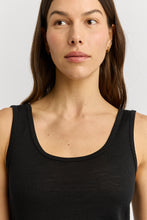 Load image into Gallery viewer, Scoop Merino Tank - Black