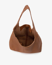 Load image into Gallery viewer, Alma Tote - Tan Pebble
