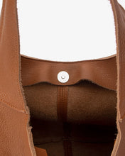 Load image into Gallery viewer, Alma Tote - Tan Pebble