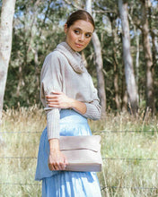 Load image into Gallery viewer, Amber Handbag - Fawn