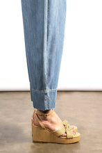 Load image into Gallery viewer, Inclination Wedge - Cinnamon