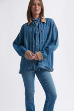 Load image into Gallery viewer, Beth Denim Jacket - Dakota Wash