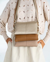 Load image into Gallery viewer, Bowery Wallet - Gold