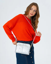 Load image into Gallery viewer, Bowery Wallet - Silver Crinkle