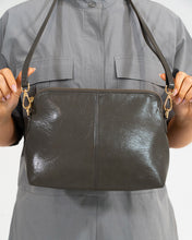 Load image into Gallery viewer, Burbank Crossbody Large - Khaki Crinkle