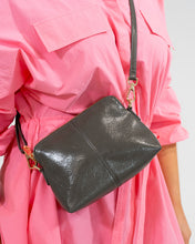 Load image into Gallery viewer, Burbank Crossbody - Khaki Crinkle