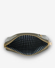Load image into Gallery viewer, Burbank Crossbody - Khaki Crinkle