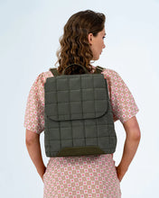 Load image into Gallery viewer, Cambridge Back Pack - Khaki
