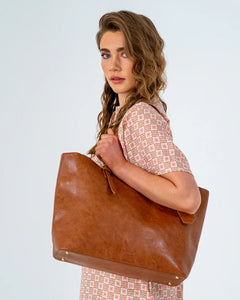 Carmine Tote - Tan Pebble