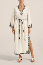Load image into Gallery viewer, Celeus Dori Embroidery Caftan