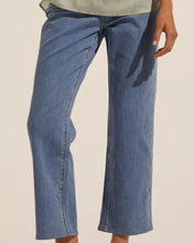Load image into Gallery viewer, College Jeans - Mid Denim