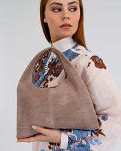 Load image into Gallery viewer, Emery Tote - Fawn Suede