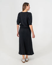 Load image into Gallery viewer, Evita Short Sleeve  Knit - Black