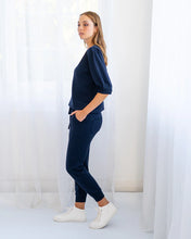 Load image into Gallery viewer, Ivy Track Pant - Navy