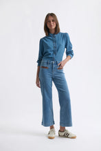 Load image into Gallery viewer, Freya Jean Leather pocket - 70's Blue