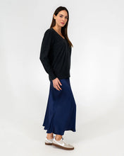 Load image into Gallery viewer, Kate V Neck Knit - Black