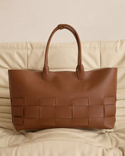 Load image into Gallery viewer, Kensington Tote - Tan Saffiano