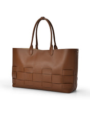 Load image into Gallery viewer, Kensington Tote - Tan Saffiano