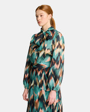 Load image into Gallery viewer, Kitty Blouse Exclusive seasonal print - Haze