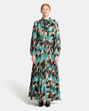 Load image into Gallery viewer, Kitty Blouse Exclusive seasonal print - Haze