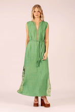 Load image into Gallery viewer, Stella Linen &amp; Lace Maxi - Emerald Linen
