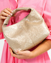 Load image into Gallery viewer, Linton Crossbody Large - Light Gold Crinkle